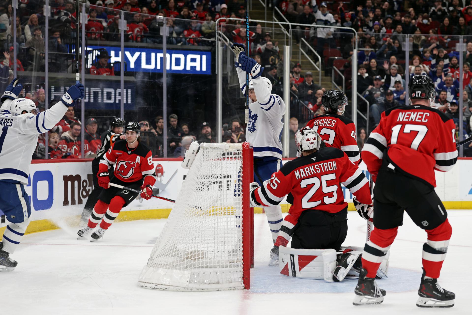 NHL: New Jersey uspelo proti Torontu, St. Louis v Seattli