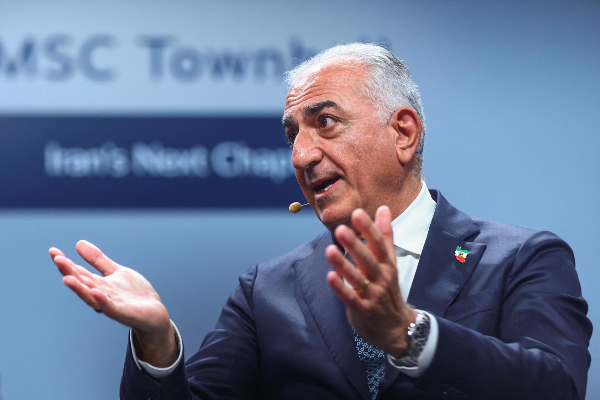 Pahlaví kritizoval iránske útoky na arabské krajiny. Takáto bola islamská republika vždy, tvrdí