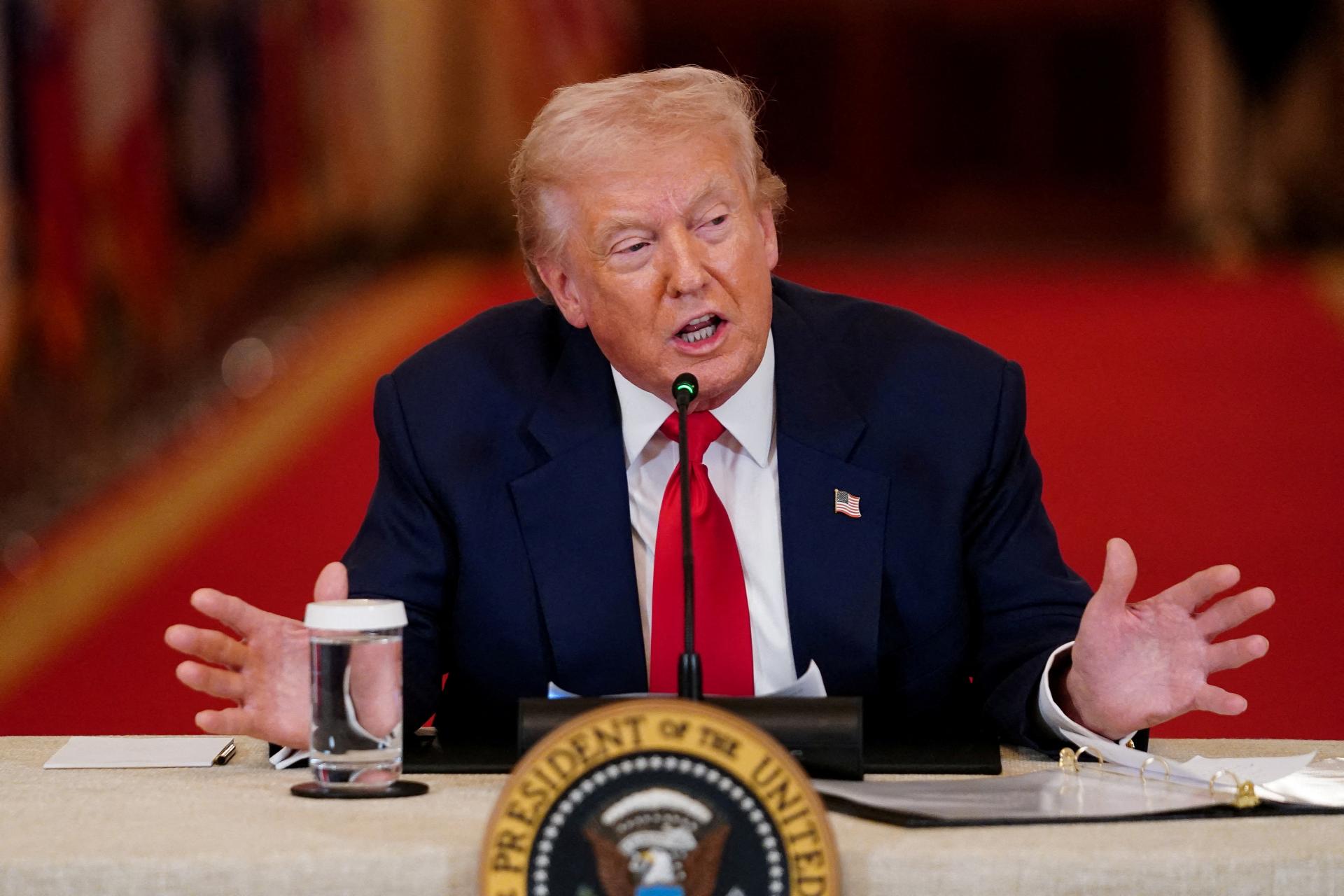 Trump vyhlásil, že Irán sa vzdal svojim susedom, dnes bude veľmi silno zasiahnutý