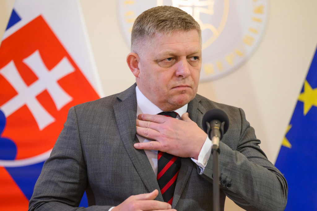 Premi&eacute;r Robert Fico chcel volebn&uacute; kauciu v roku 2024 &scaron;ponovať na &uacute;roveň 500‑tis&iacute;c eur. FOTO: TASR/J. Nov&aacute;k