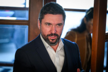 Na sn&iacute;mke minister p&ocirc;dohospod&aacute;rstva a rozvoja vidieka Richard Tak&aacute;č. FOTO: TASR/Jaroslav Nov&aacute;k