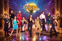 T&aacute;to s&eacute;ria Let&acute;s Dance prinesie tanečn&yacute; s&uacute;boj t&yacute;ch najlep&scaron;&iacute;ch z najlep&scaron;&iacute;ch.