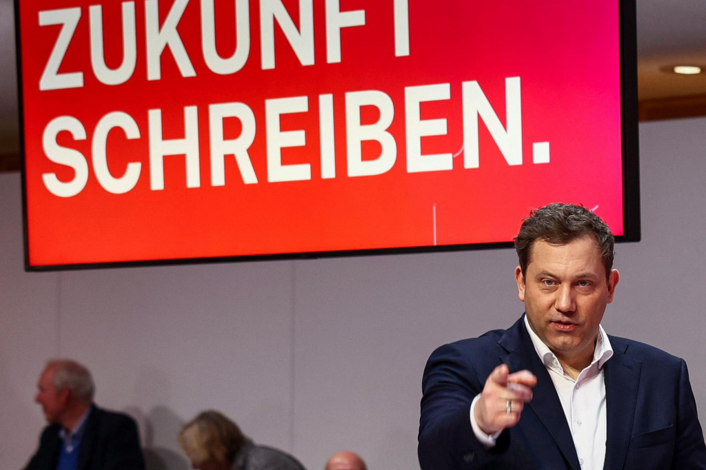 Nemeck&yacute; minister financi&iacute; a spolupredseda Soci&aacute;lnodemokratickej strany Lars Klingbeil. FOTO: Reuters