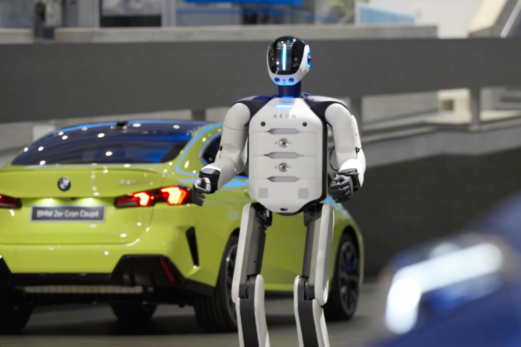 BMW v Lipsku zamestn&aacute;va humanoidn&eacute; roboty.