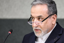 Ir&aacute;nsky minister zahraničn&yacute;ch vec&iacute; Abb&aacute;s Ar&aacute;kč&iacute;. FOTO: REUTERS