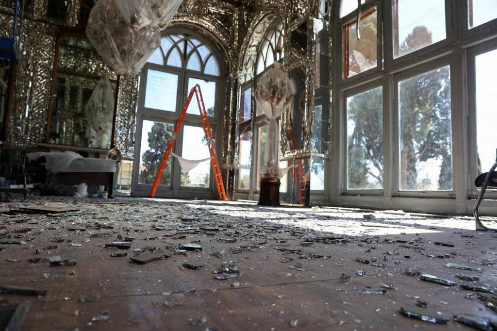 Golestansk&yacute; pal&aacute;c po tom, čo bol po&scaron;koden&yacute; pri izraelsko-americkom &uacute;toku. FOTO: Reuters