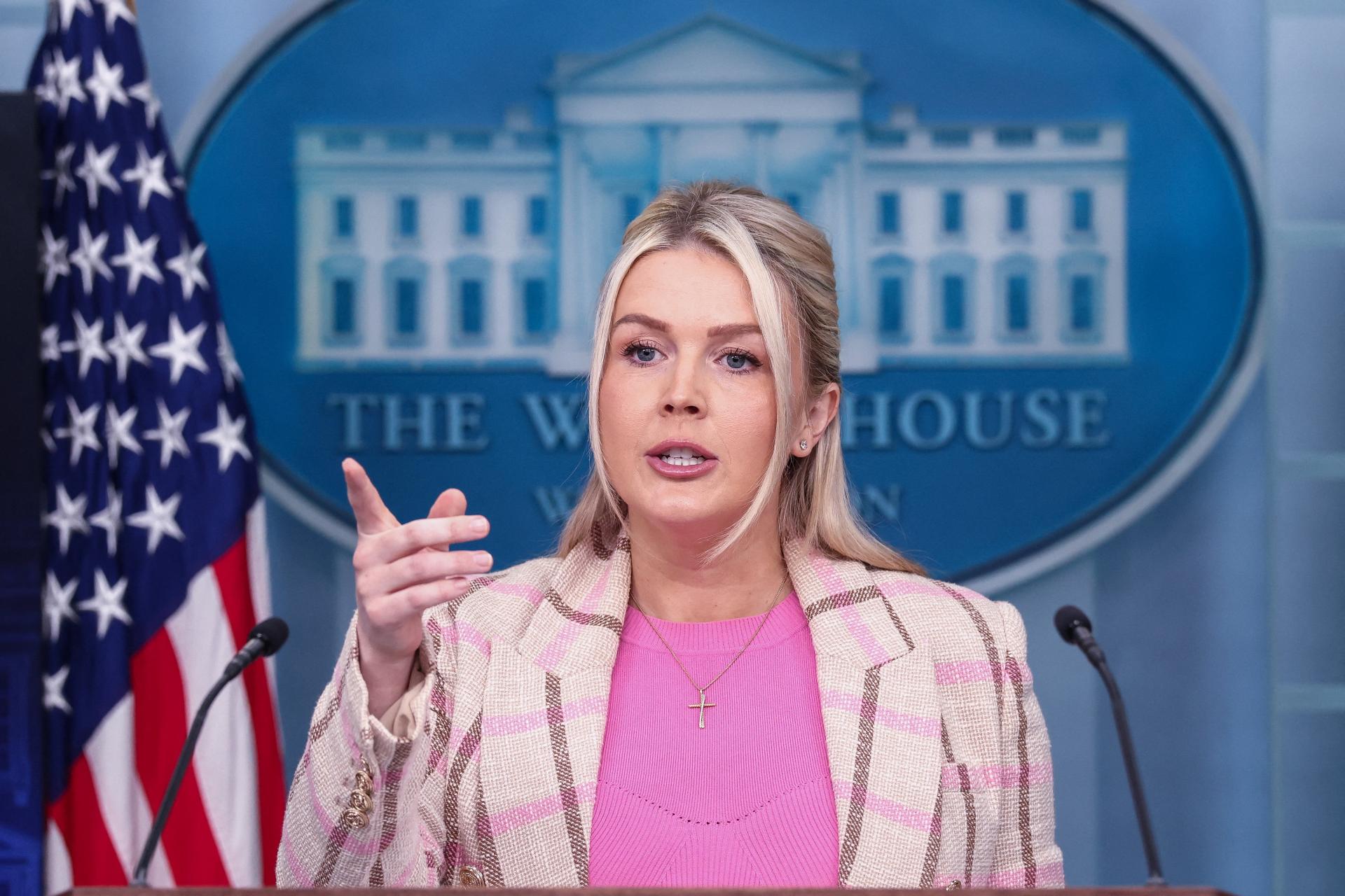 Biely dom kritizuje stanicu ABC News za správu o varovaní FBI pred útokmi Iránu v USA