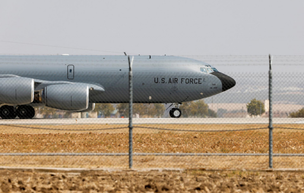 Tankovacie lietadlo KC-135. FOTO: Reuters