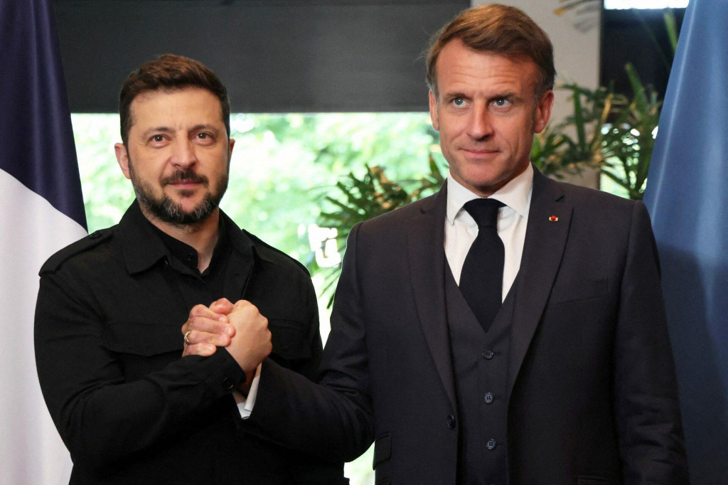 Zelenskyj a Macron bud&uacute; tiež diskutovať o diplomatickom &uacute;sil&iacute; s cieľom zastaviť vojnu na Ukrajine, dodal Elyzejsk&yacute; pal&aacute;c. FOTO: REUTERS
