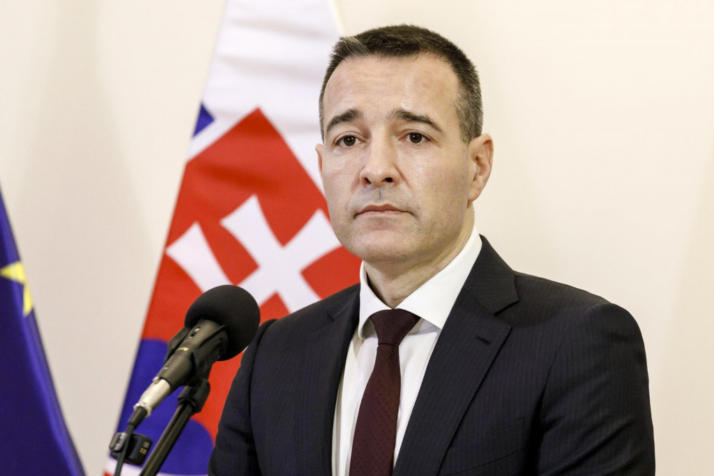 Riaditelia, odborn&iacute;ci a rodičia maj&uacute; obavy, rezort &scaron;kolstva pod veden&iacute;m Tom&aacute;&scaron;a Druckera v&scaron;ak sľubuje plynul&yacute; priebeh. FOTO: TASR/D. Veselsk&yacute;