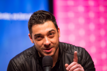 Pavol Plevč&iacute;k v&scaron;etk&yacute;ch poriadne &scaron;okoval.