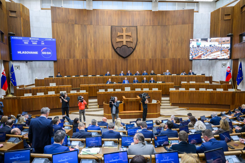 Slovensk&yacute; parlament. FOTO: TASR/Jaroslav Nov&aacute;k