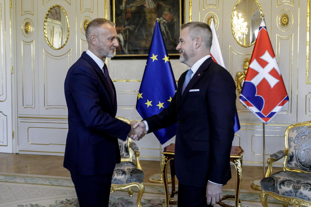 Sprava prezident Peter Pellegrini a predseda parlamentu Richard Ra&scaron;i. FOTO: TASR/Dano Veselsk&yacute;