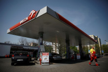 Čerpacia stanica spoločnosti PKN Orlen, najv&auml;č&scaron;ej poľskej rafin&eacute;rie ropy. FOTO: Reuters