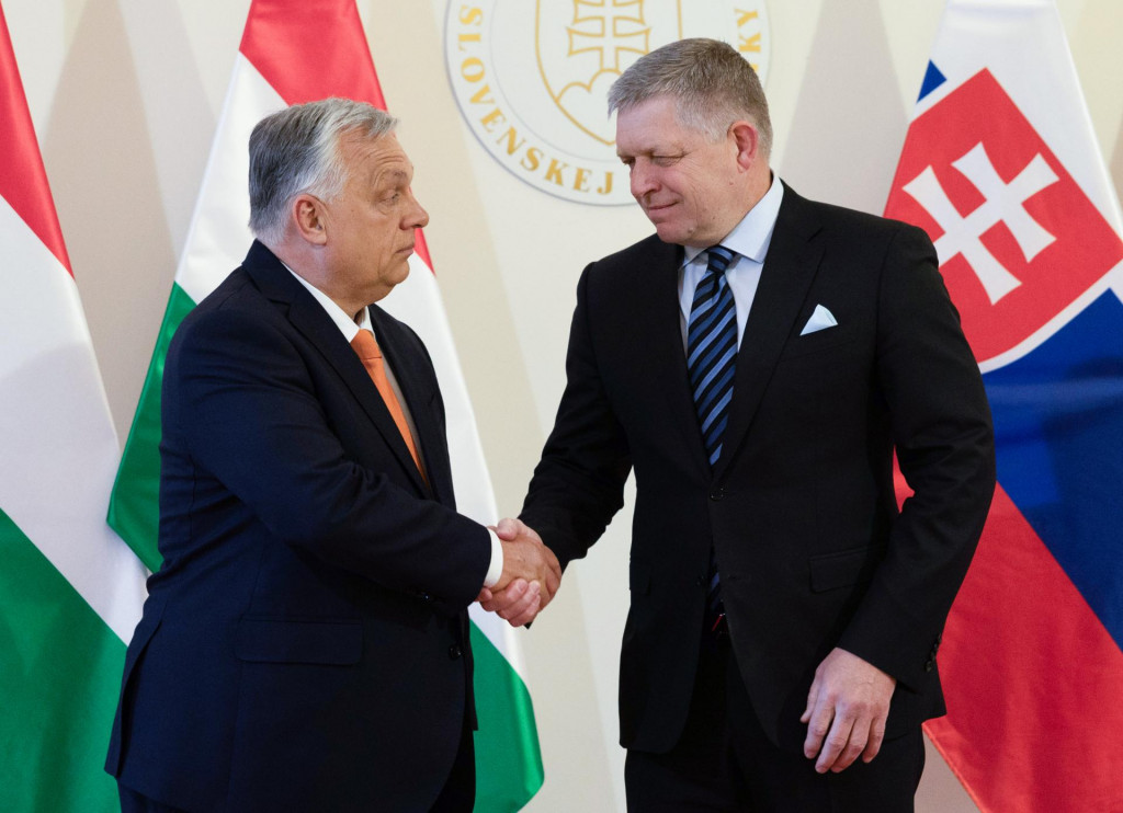 Viktor Orb&aacute;n a Robert Fico. FOTO: TASR