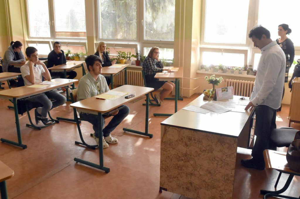 Monitor deviatakov. FOTO: TASR/Roman Hanc