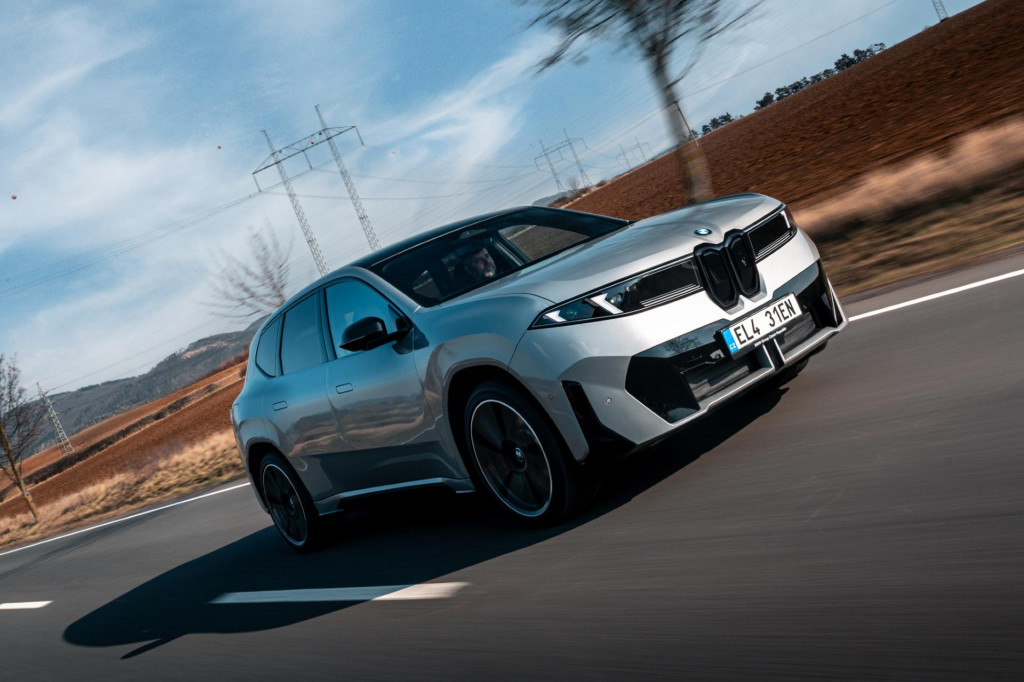 BMW iX3