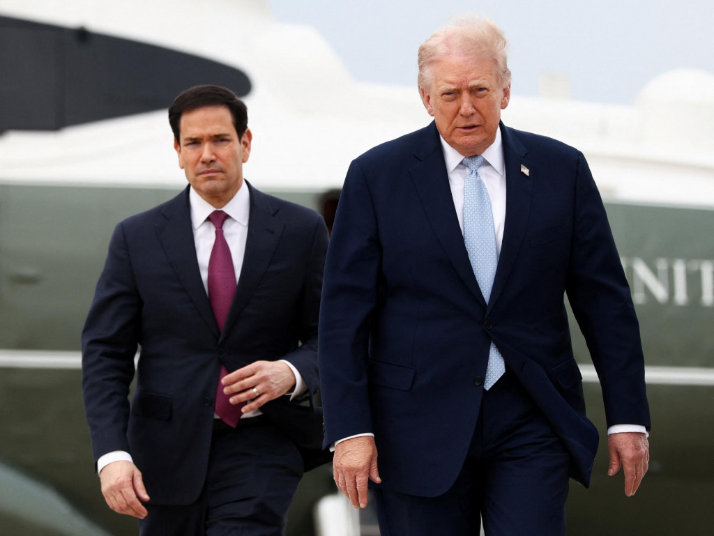 Donald Trump a Marco Rubio. FOTO: REUTERS