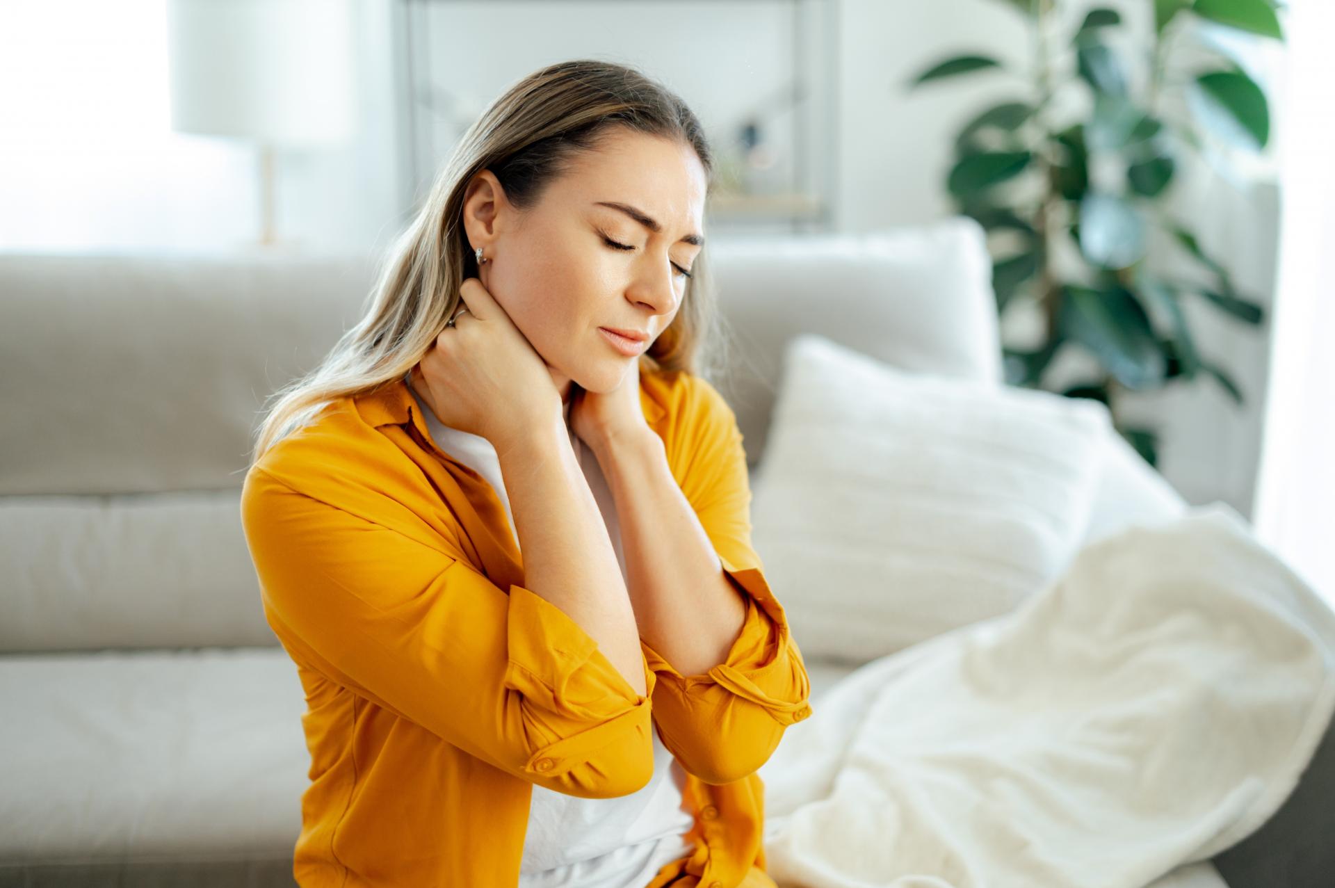 Bol&iacute; v&aacute;s krk, hlava alebo chrb&aacute;t? Pr&iacute;čina m&ocirc;že byť inde, než by ste čakali