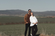 M&aacute;ria čak&aacute; svoje &scaron;tvrt&eacute; dieťatko.