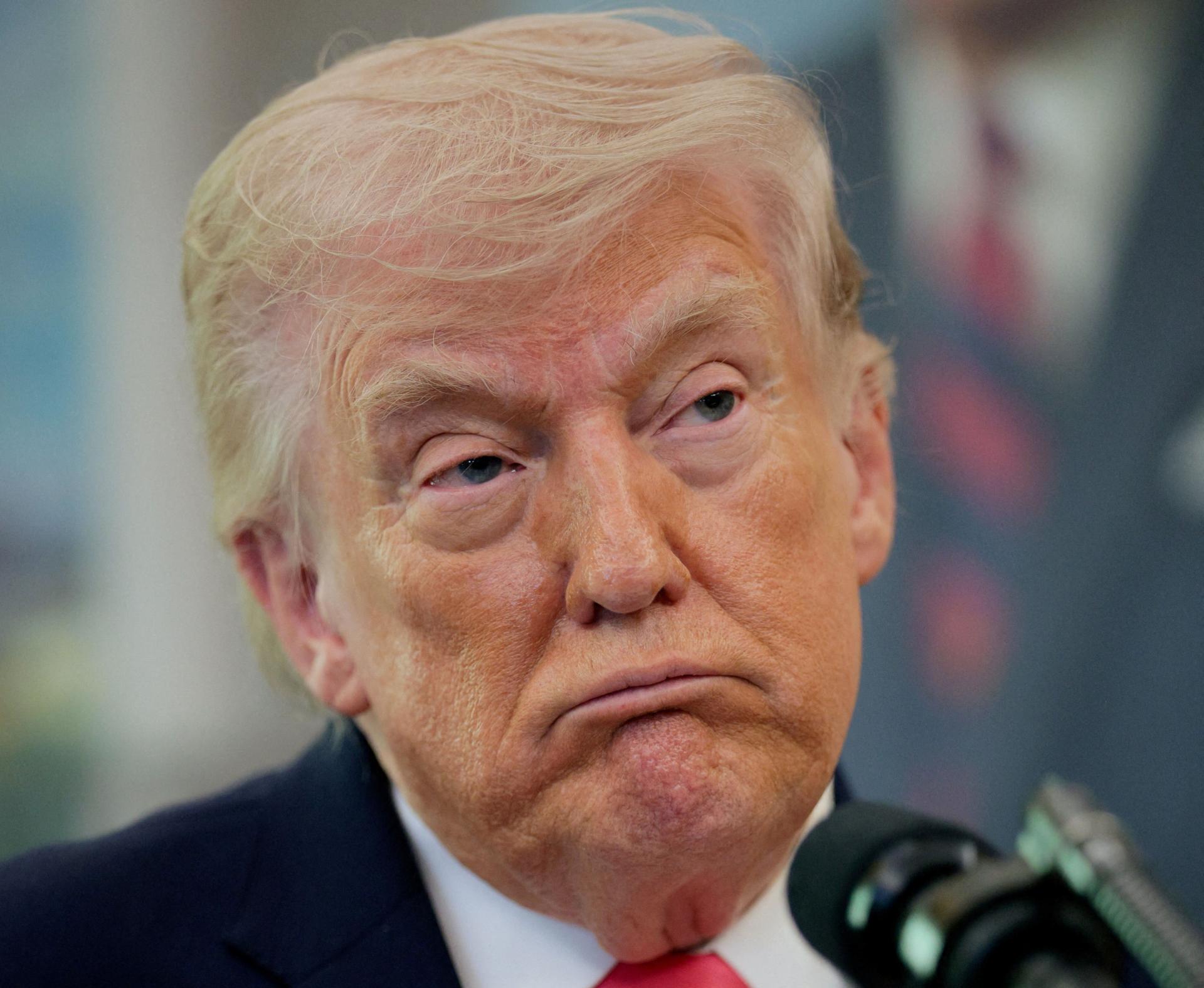 Iránska armáda zosmiešňuje Trumpovo tvrdenie o rokovaniach medzi USA a Iránom