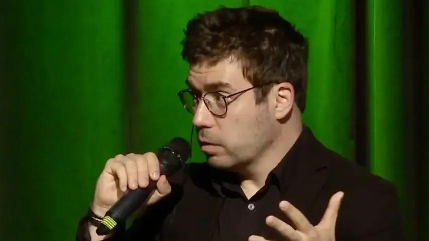 Maďarskí novinári bránia Panyiho. Po zverejnení rozhovoru Szijjártóa s Lavrovom čelí podozreniam zo špionáže