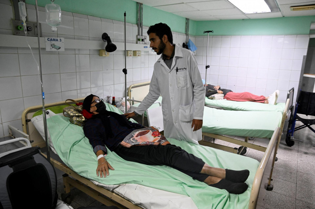 Pacient v nemocnici na Kube. FOTO: REUTERS