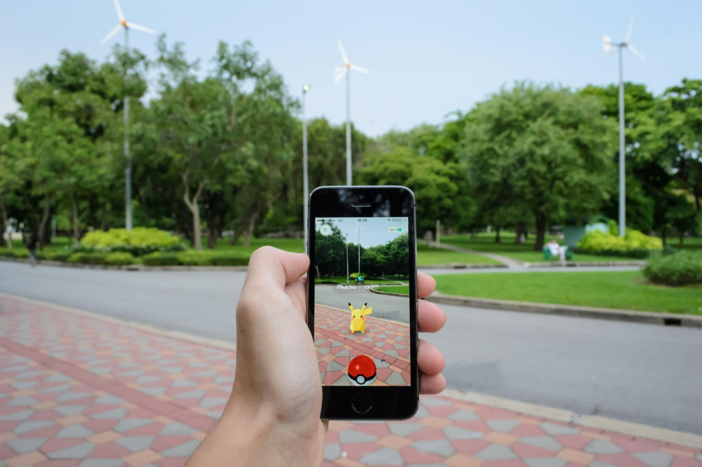 D&aacute;ta z Pok&eacute;mon GO firma využila na tr&eacute;novanie AI, ktor&aacute; pom&aacute;ha robotick&yacute;m kuri&eacute;rom pri orient&aacute;cii. FOTO: Dreamstime