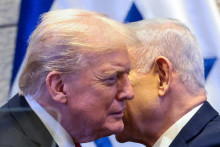 Americk&yacute; prezident Donald Trump a izraelsk&yacute; premi&eacute;r Benjamin Netanjahu. FOTO: REUTERS