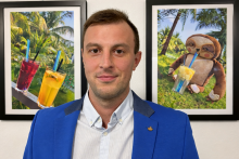 &rdquo;Najv&auml;č&scaron;&iacute; potenci&aacute;l vid&iacute;me v prev&aacute;dzkach, ktor&eacute; chc&uacute; pon&uacute;kať kvalitn&eacute; ovocn&eacute; limon&aacute;dy,&rdquo; hovor&iacute; Filip Sťahul&aacute;k, konateľ spoločnosti Quick Lemonade. FOTO: Quick Lemonade