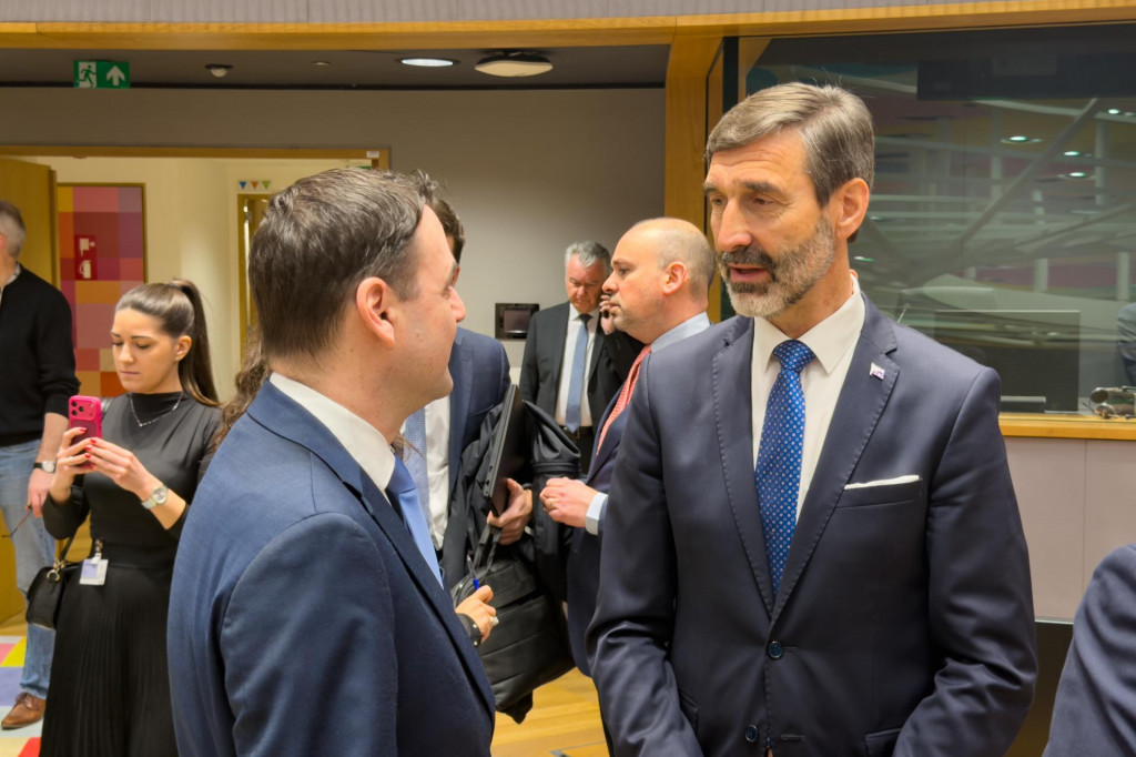 Na sn&iacute;mke vpravo minister zahraničn&yacute;ch vec&iacute; a eur&oacute;pskych z&aacute;ležitost&iacute; Juraj Blan&aacute;r. FOTO: TASR/MZVEZ