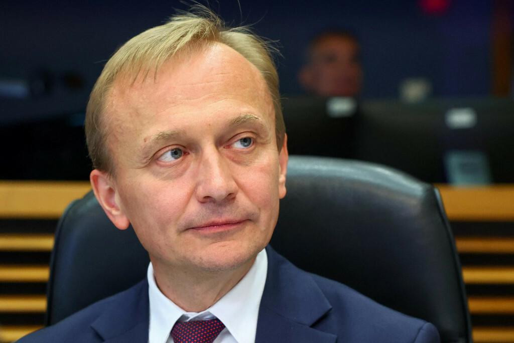 Eurokomis&aacute;r pre rozpočet, boj proti podvodom a verejn&uacute; spr&aacute;vu Piotr Serafin. FOTO: REUTERS