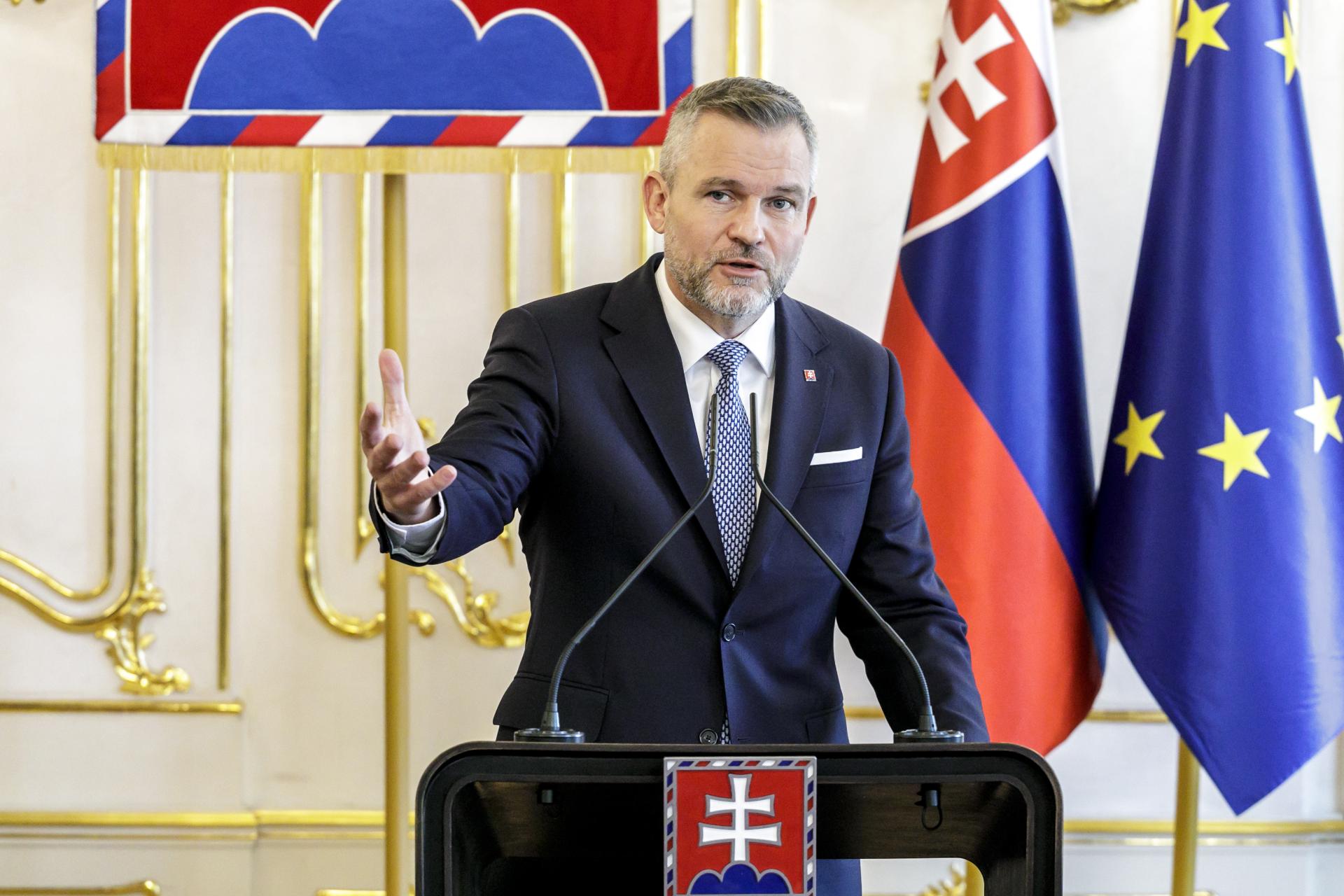 Ak premiér príde s návrhom zmien vo vláde, budeme o tom hovoriť, tvrdí prezident