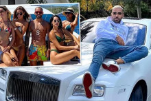 Sladk&yacute; život. Playboy Sasha Sobhani, syn ir&aacute;nskeho režimov&eacute;ho diplomata, sa r&aacute;d chv&aacute;li svojim životn&yacute;m &scaron;t&yacute;lom. FOTO: IG