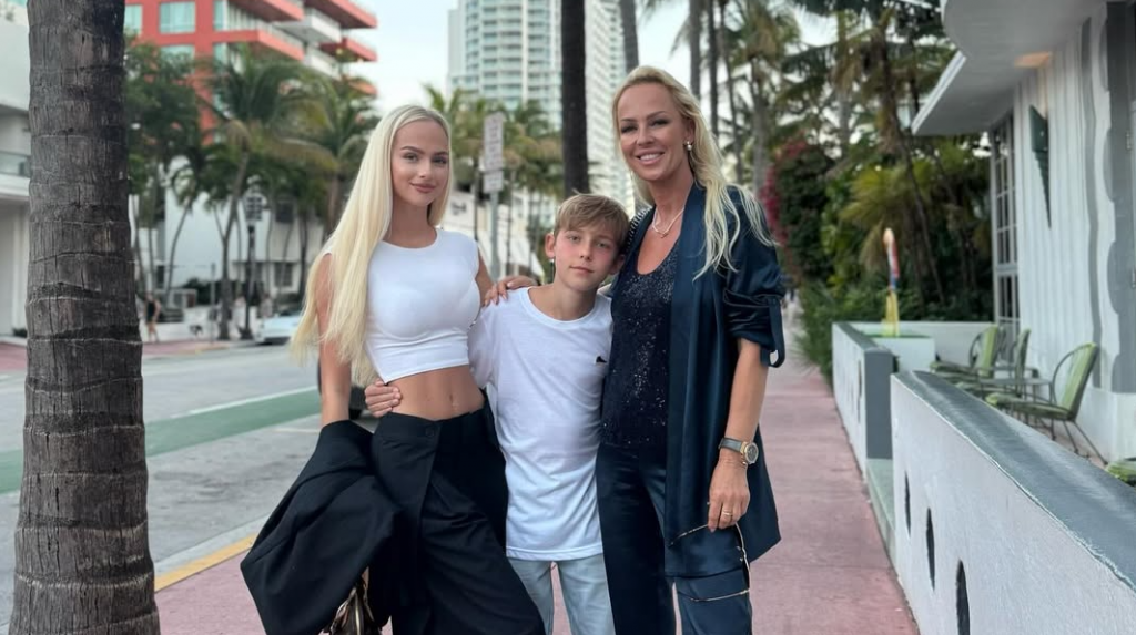 S deťmi sa sťahuje na Miami.