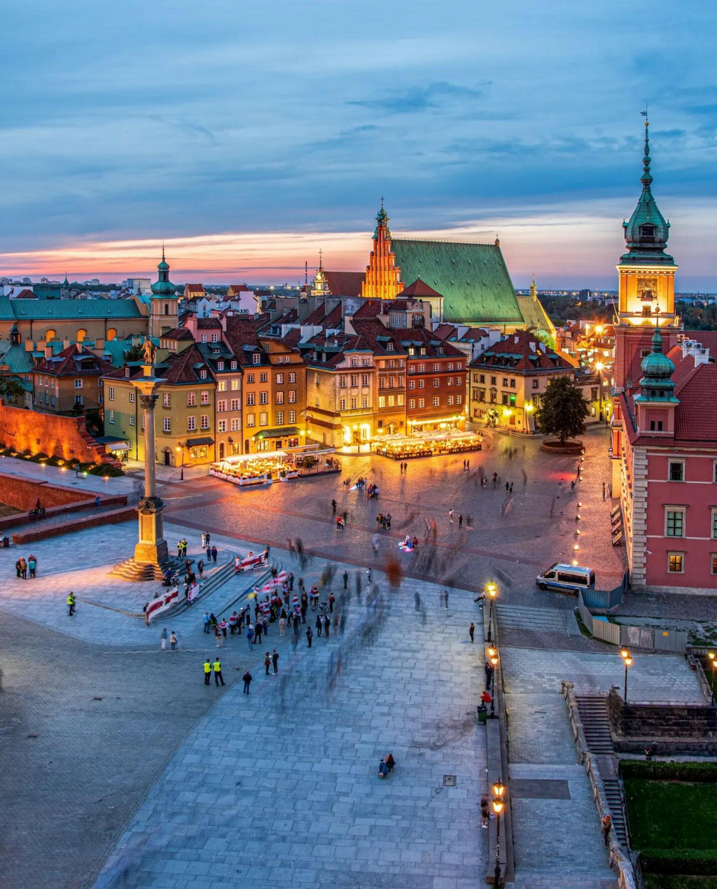 Var&scaron;ava, Poľsko