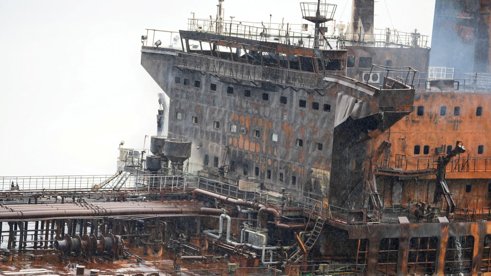 Irán zasiahol kuvajtský tanker v Dubaji, hrozí únik ropy do mora