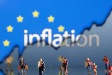 Infl&aacute;cia v euroz&oacute;ne presiahla pre ropn&yacute; &scaron;ok dvojpercentn&yacute; cieľ Eur&oacute;pskej centr&aacute;lnej banky. FOTO: Reuters