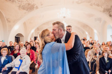 Svadba sa konala v septembri 2024 na Morave v malebnom prostred&iacute; Kocandy Kravsko.