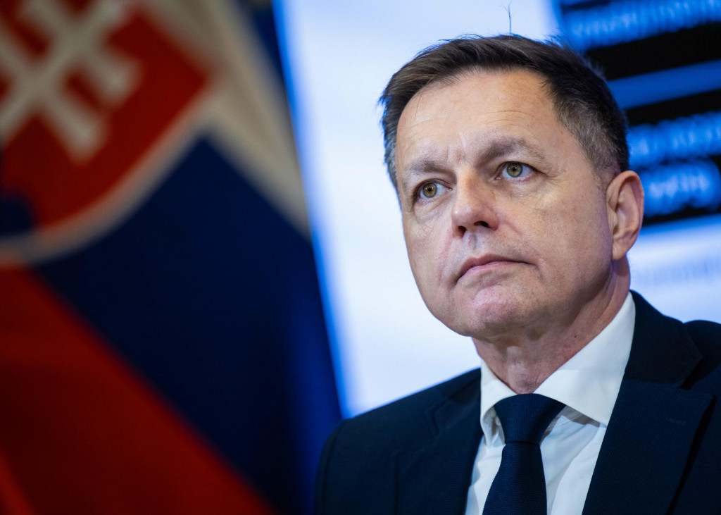 Na sn&iacute;mke guvern&eacute;r N&aacute;rodnej banky Slovenska Peter Kažim&iacute;r. FOTO:TASR/J. Kotian