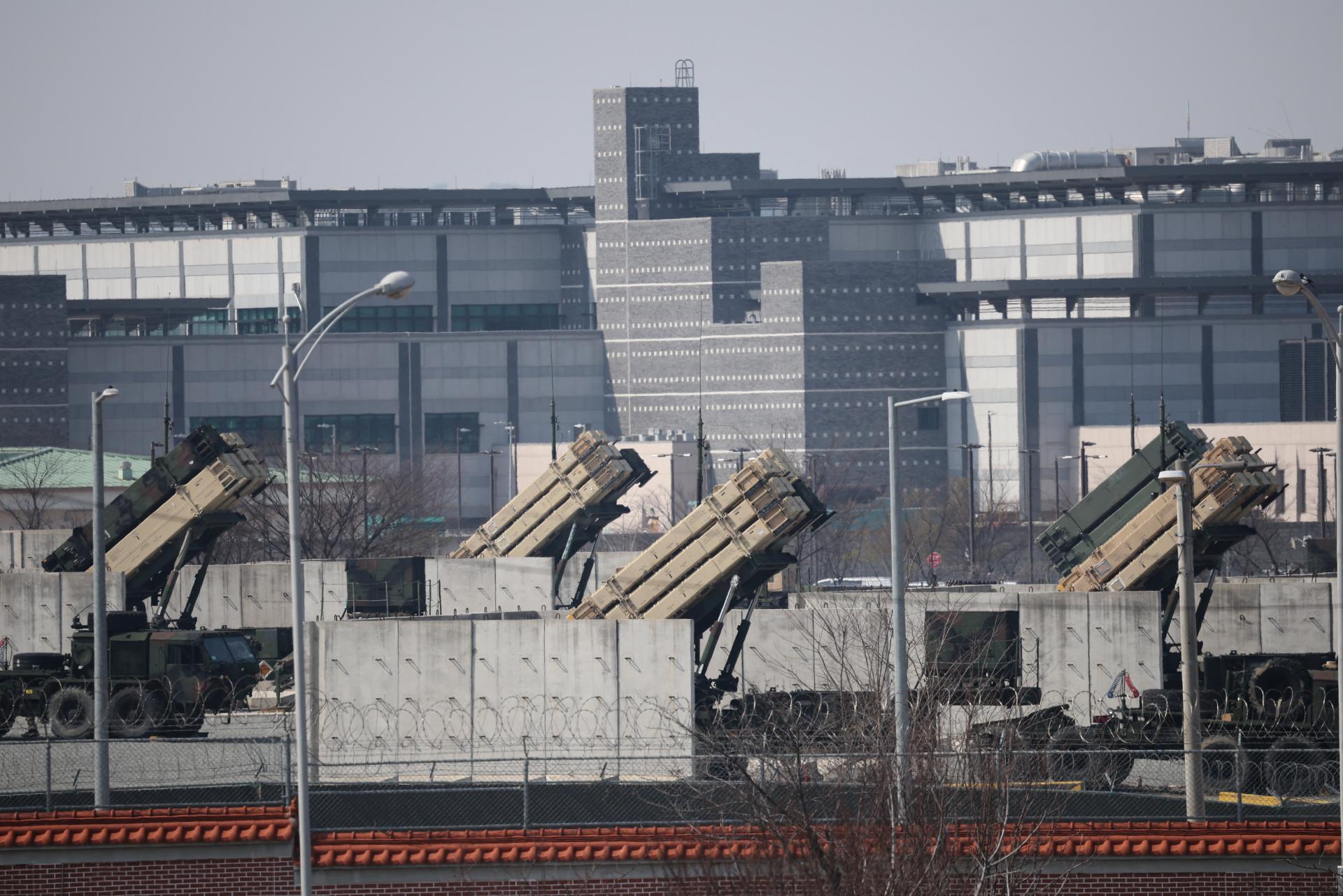 Švajčiarsko nevylučuje zrušenie objednávky systému protivzdušnej obrany Patriot od USA