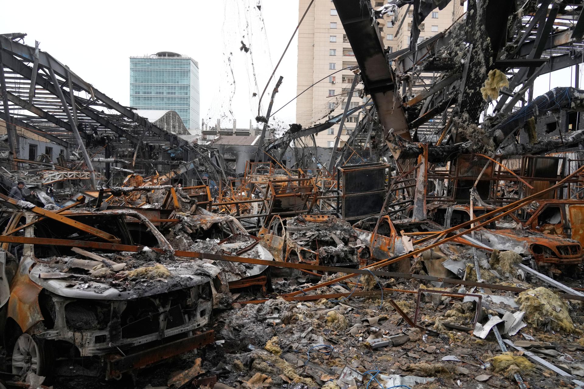 Izrael podnikol útoky na Teherán, nadránom čelil raketám z Iránu aj Jemenu