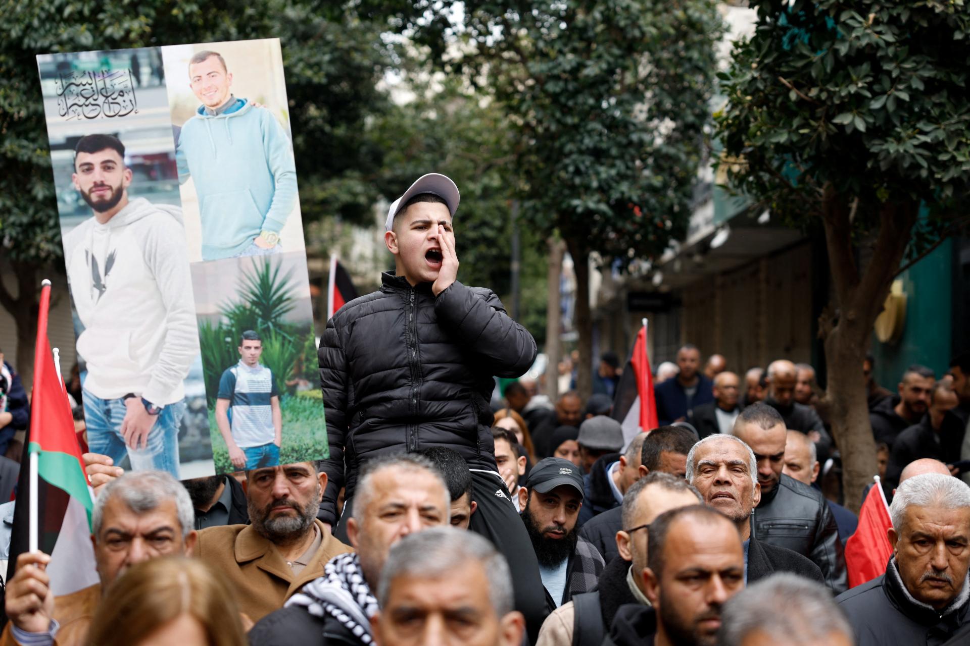Palestínčania na Západnom brehu Jordánu demonštrujú proti zákonu o treste smrti