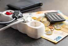 Eur&oacute;pske dom&aacute;cnosti bojuj&uacute; s vysok&yacute;mi cenami energi&iacute;. FOTO: Dreamstime