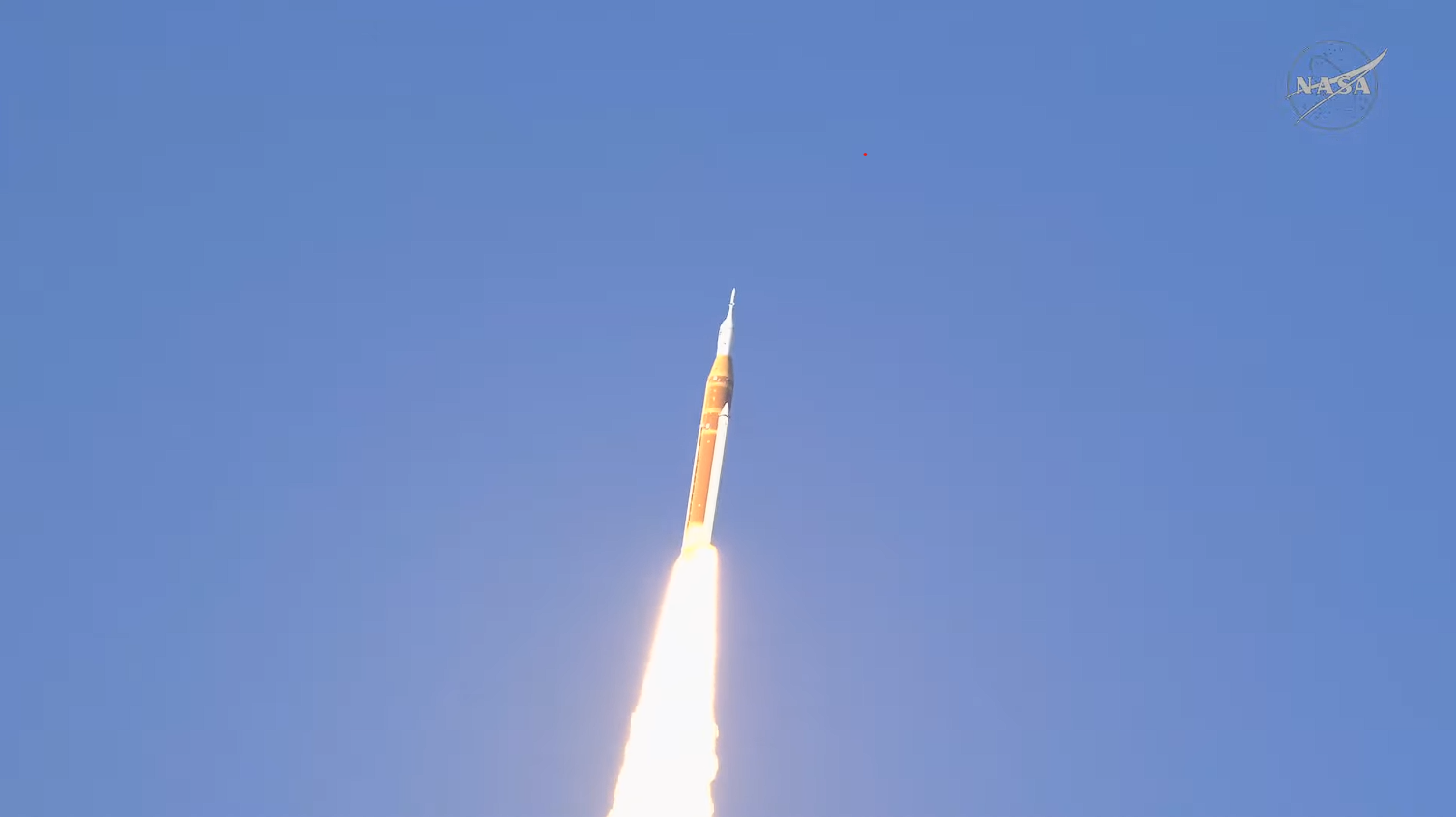 Misia Artemis 2 odštartovala. Astronauti preletia okolo Mesiaca po vyše 50 rokoch