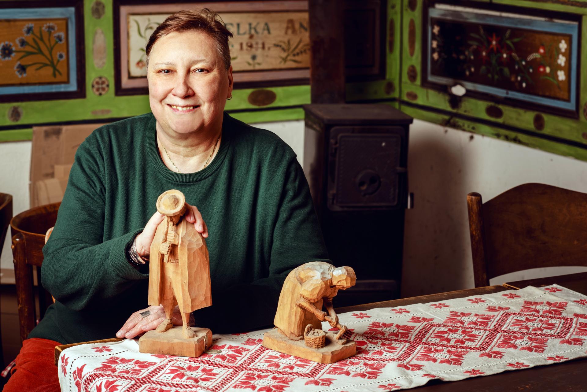 Naši predkovia možno ani netušili, čo ich v zime držalo nad vodou. Na jar prišla na rad erotika (rozhovor)