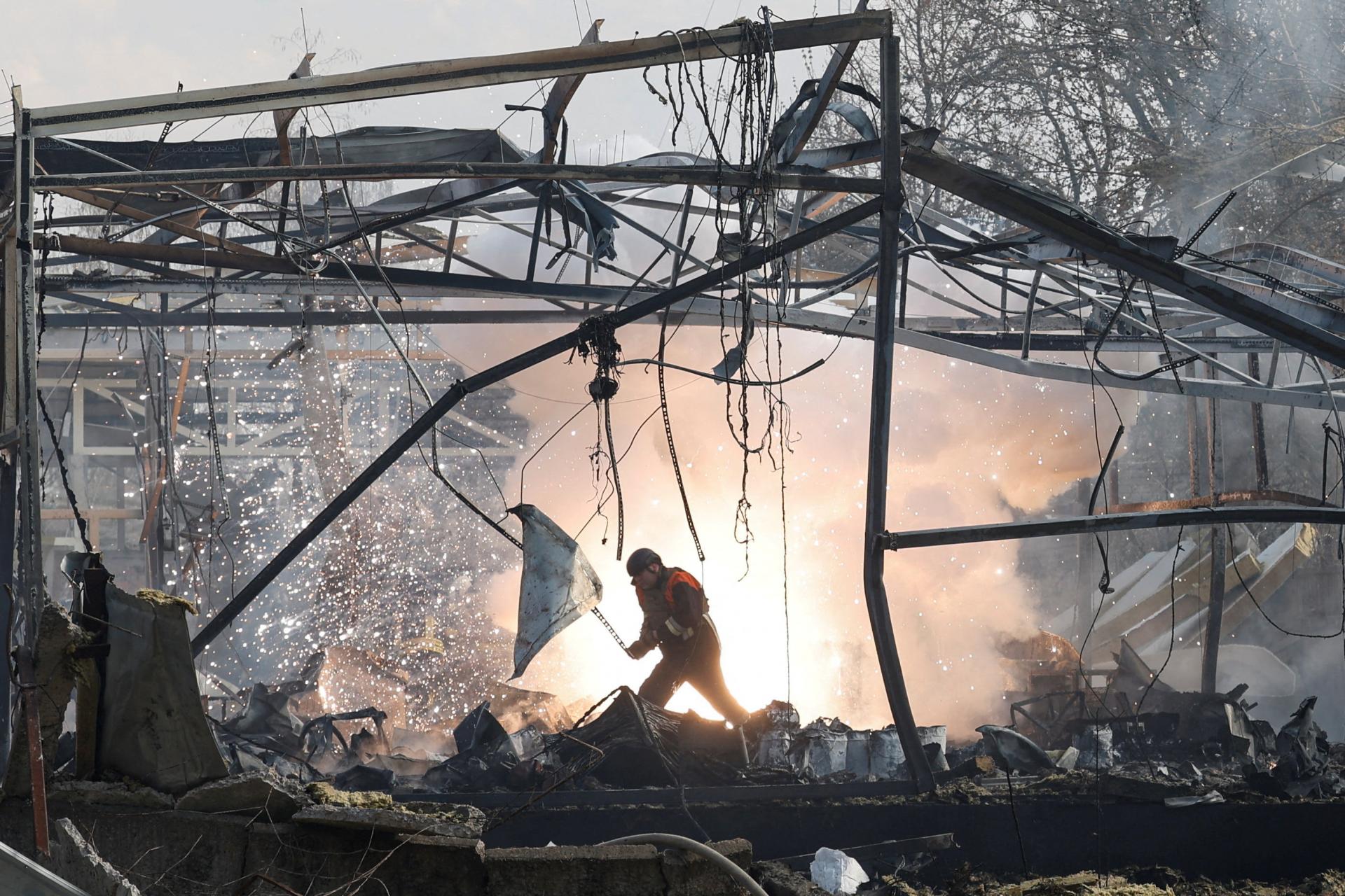 Rusi nasadili rýchlejšie útočné drony s turboreaktívnymi motormi. Ukrajinské úrady hlásia mŕtvych aj zranených