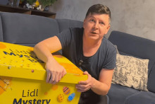 Andrej Bičan so svojim Mystery boxom od Lidl