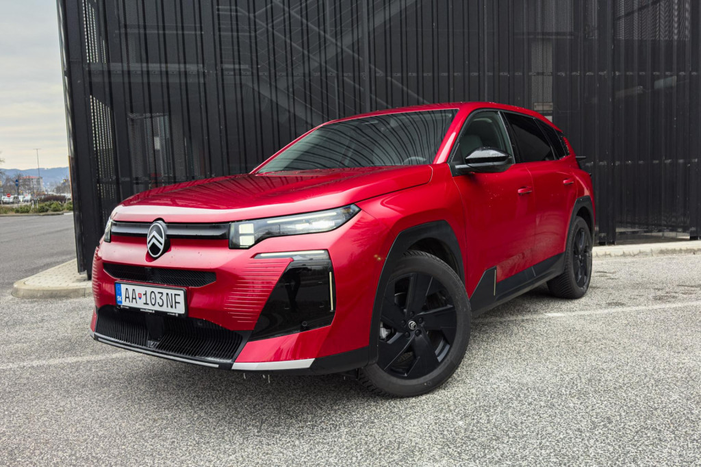 Citro&euml;n C5 Aircross FOTO: HN/Radoslav Petr&iacute;k