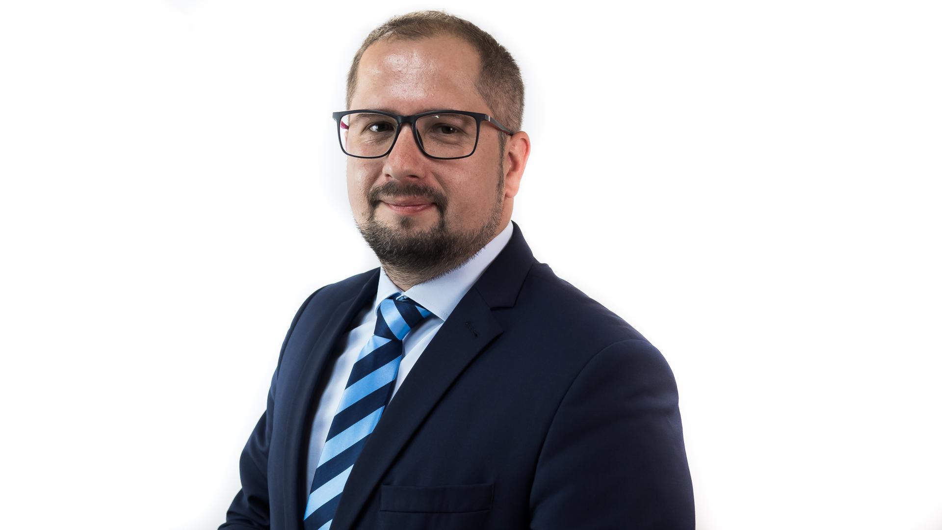 Expert SaS na dopravu pre HN: Pri stavaní diaľnic sme pápežskejší ako pápež, berme si príklad z Poľska